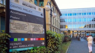 Torino, intervento 'regala' occhi nuovi a due fratelli nati senza iride