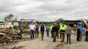 Tornado si abbatte sull'Oklahoma, almeno 4 morti tra cui un neonato - Video