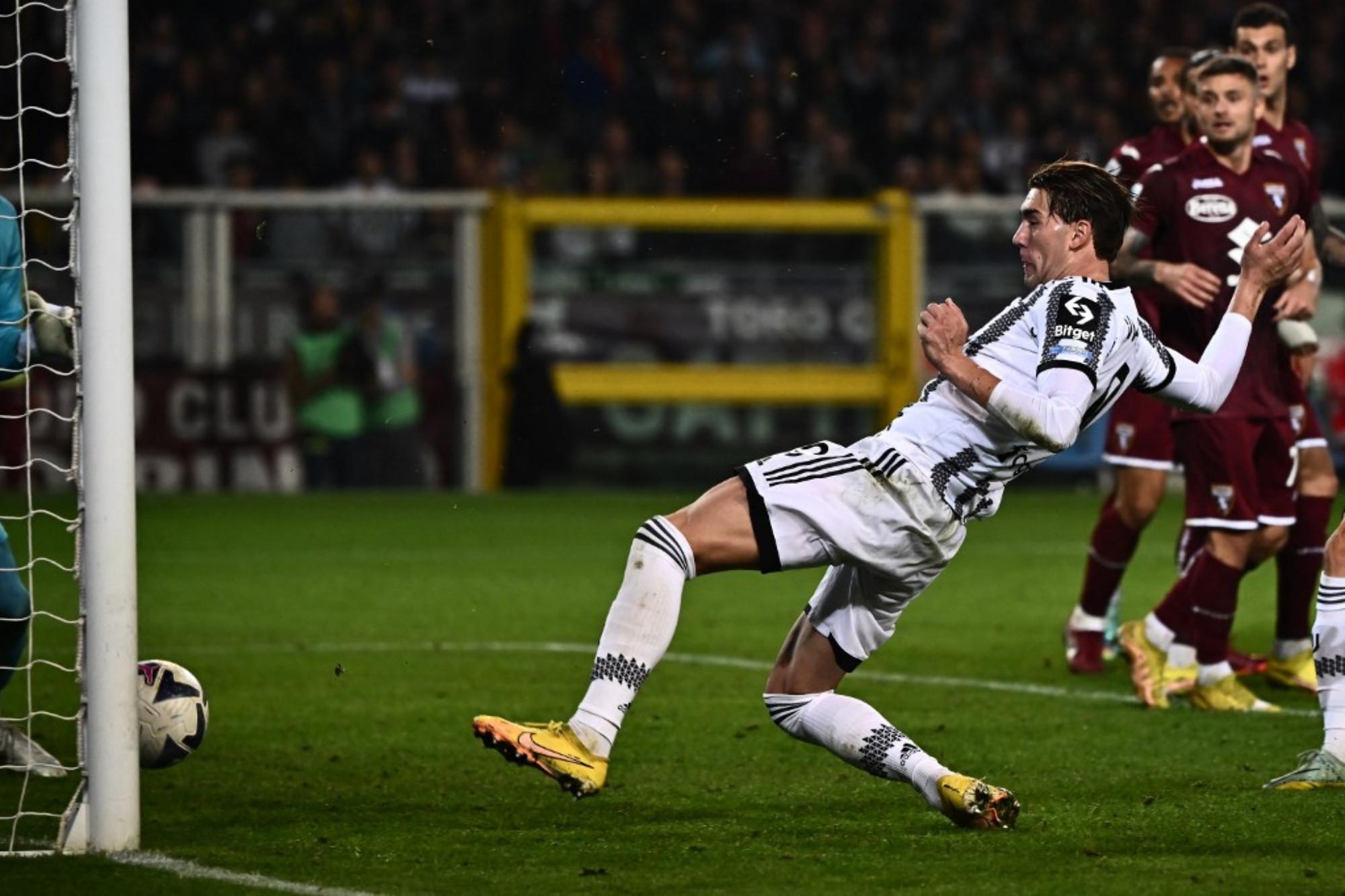 Toro-Juve 0-1, gol di Vlahovic: derby bianconero