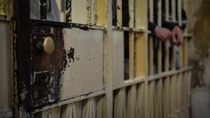 Tortura, Fdi presenta proposta di legge per abrogare reato