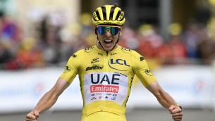 Tour de France, Pogacar beffa Vingegaard sul finale della 20esima tappa: quinta vittoria