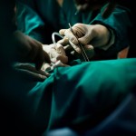 Trapianto eccezionale a Palermo, 77enne dona il rene alla figlia