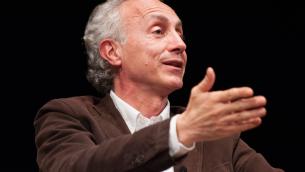 Travaglio: "Polemiche social su Draghi figlio di papà? Non discuto con gli idioti..