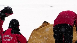 Travolto da valanga nel Bellunese, morto scialpinista