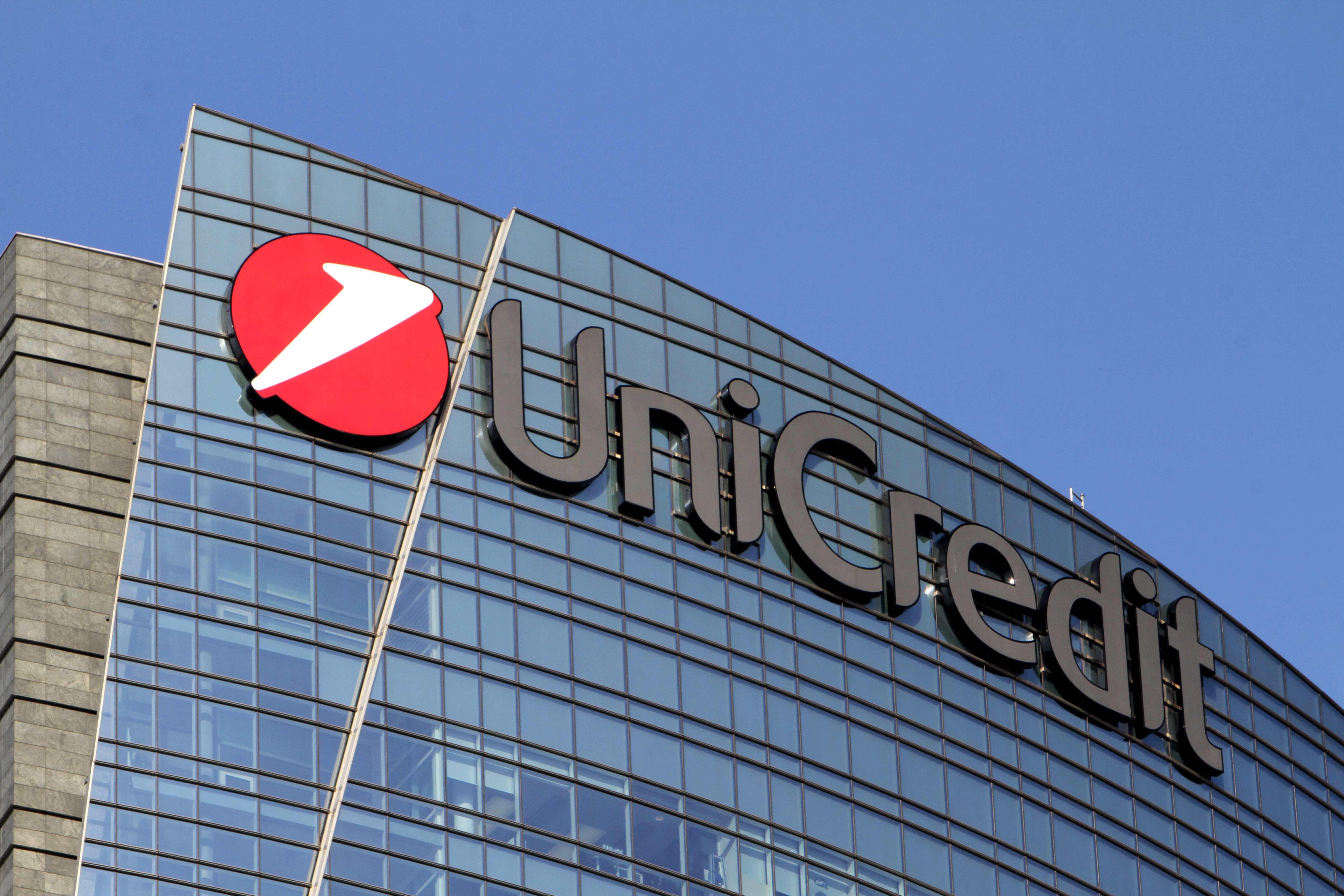 Trimestre Unicredit oltre le attese, al rialzo obiettivi 2022