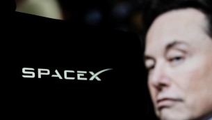 Trump a Musk e SpaceX: "Andate a recuperare astronauti abbandonati nello spazio"