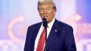 Trump, ecco la 'prima agenda': "Via alle deportazioni di immigrati illegali"
