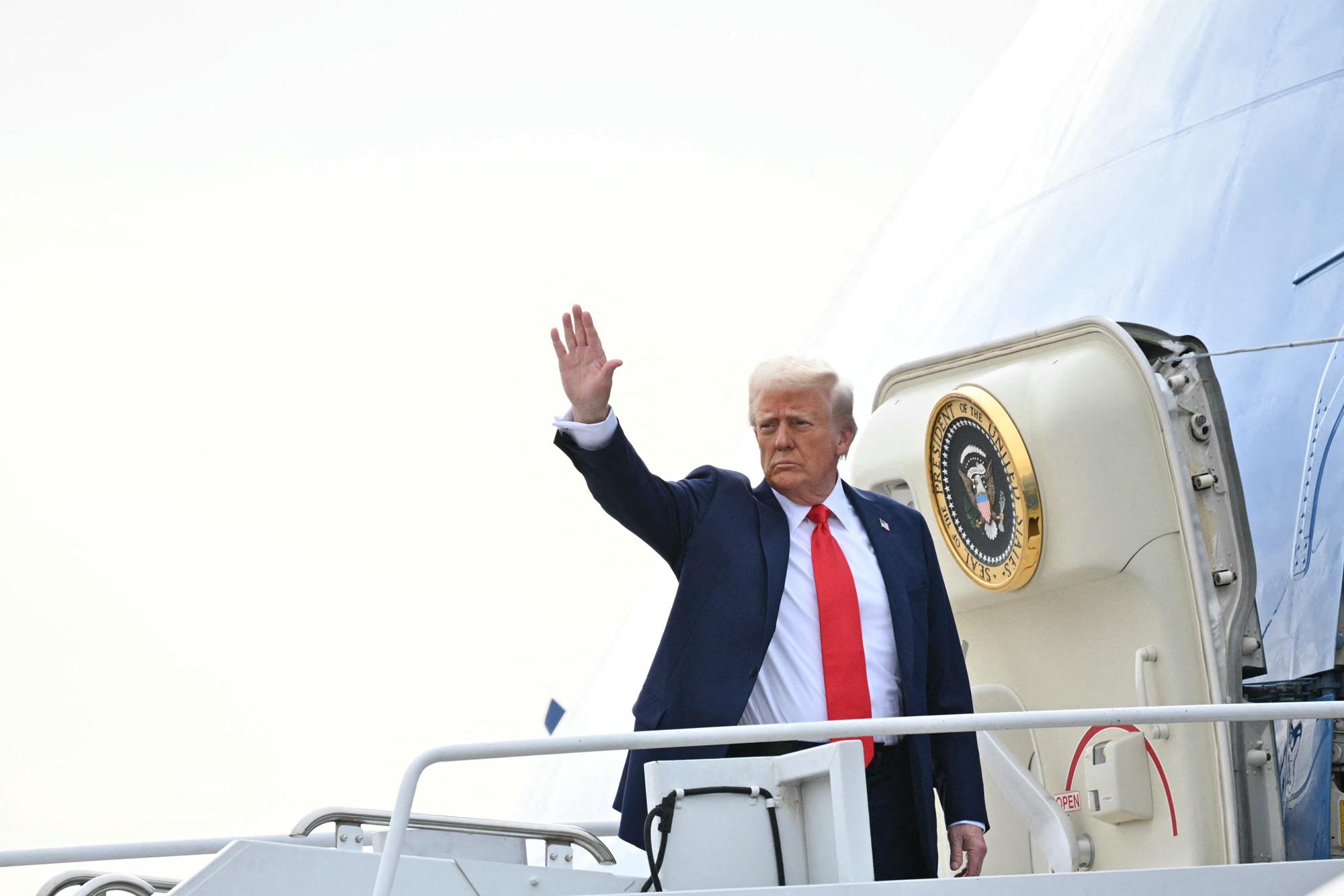 Trump insiste: "Credo che prenderemo il controllo della Groenlandia"