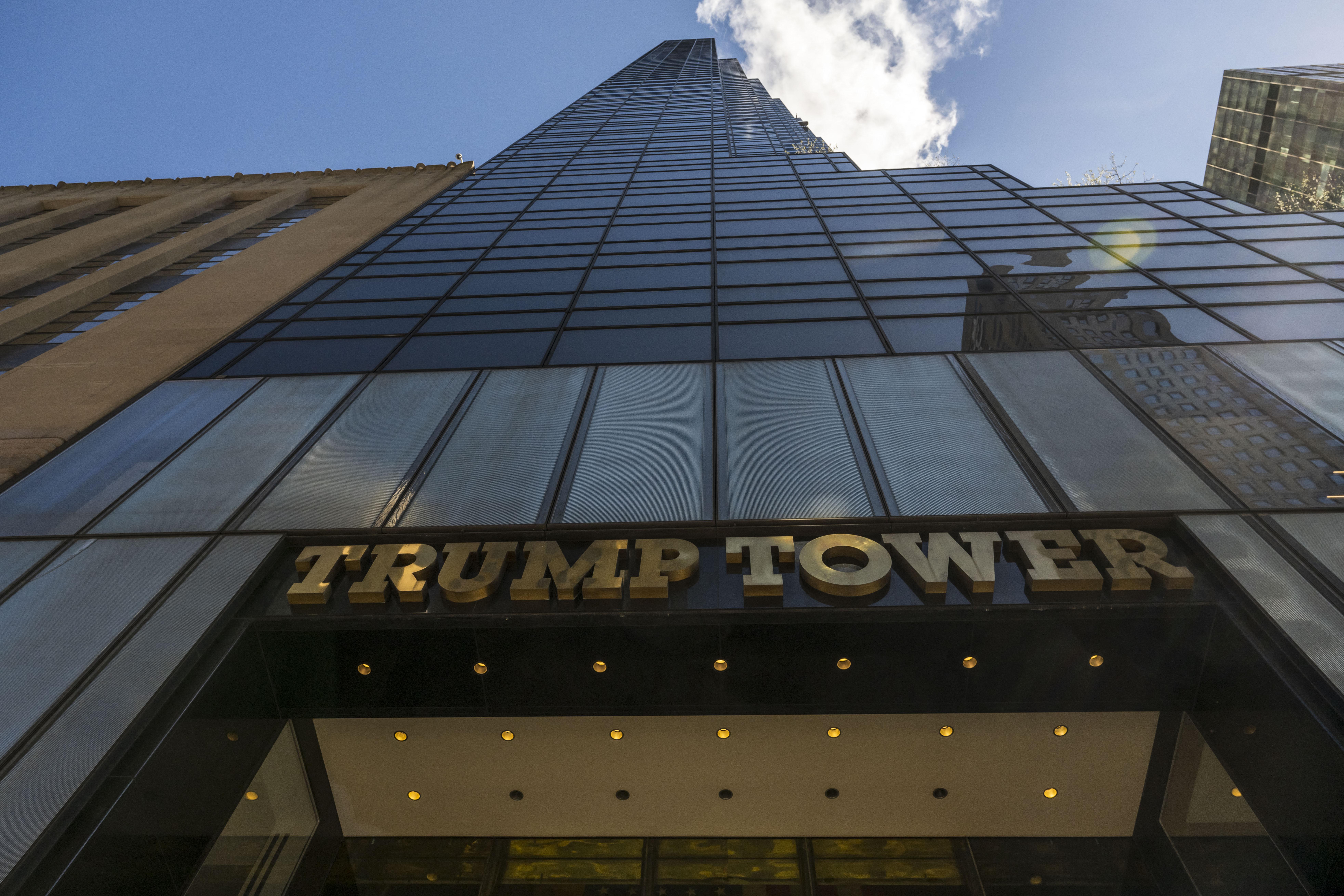 Trump, la procura di New York si prepara al sequestro dei beni dell'ex presidente