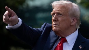 Trump, l'accusa a Biden e Zelensky: "Guerra è colpa loro"
