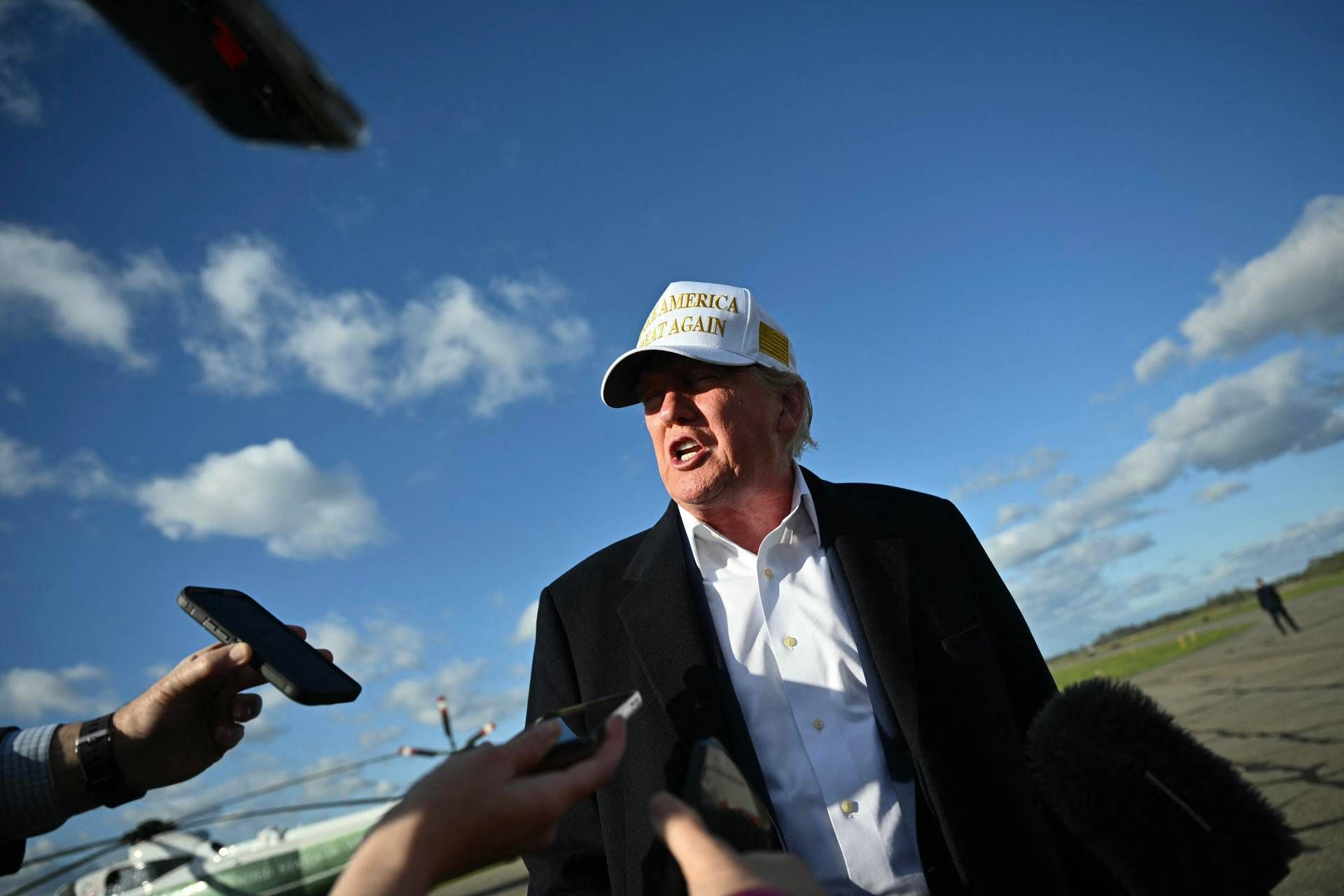 Trump: "Ottimo incontro con Zelensky, Putin deve fermarsi"