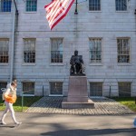 Trump vieta ad Harvard di accettare studenti stranieri, il nuovo attacco