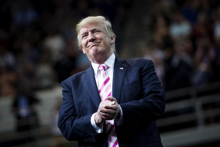Trump vuole lo show: "In tribunale in manette, se mi sparano vinco Casa Bianca"