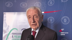 Tumori, De Lorenzo (Favo): "Paese resti unito per i pazienti, cancro non aspetta liste attesa"