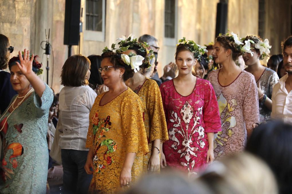 Tumori, la "bellezza ritrovata”: sfila a Firenze il coraggio delle donne