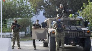 Tunisia, presidente ordina coprifuoco notturno per un mese