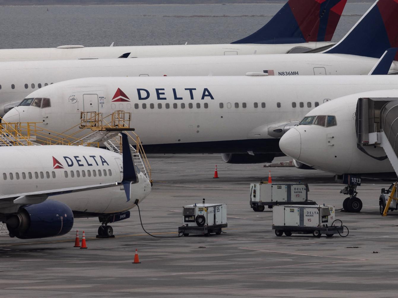Turbolenza su volo Delta Milano-Atlanta, 11 persone in ospedale