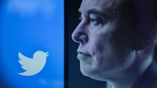 Twitter, Musk: "Affare bloccato"