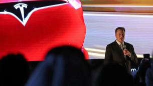 Twitter, per acquisizione Elon Musk vende 4,4 milioni di azioni Tesla
