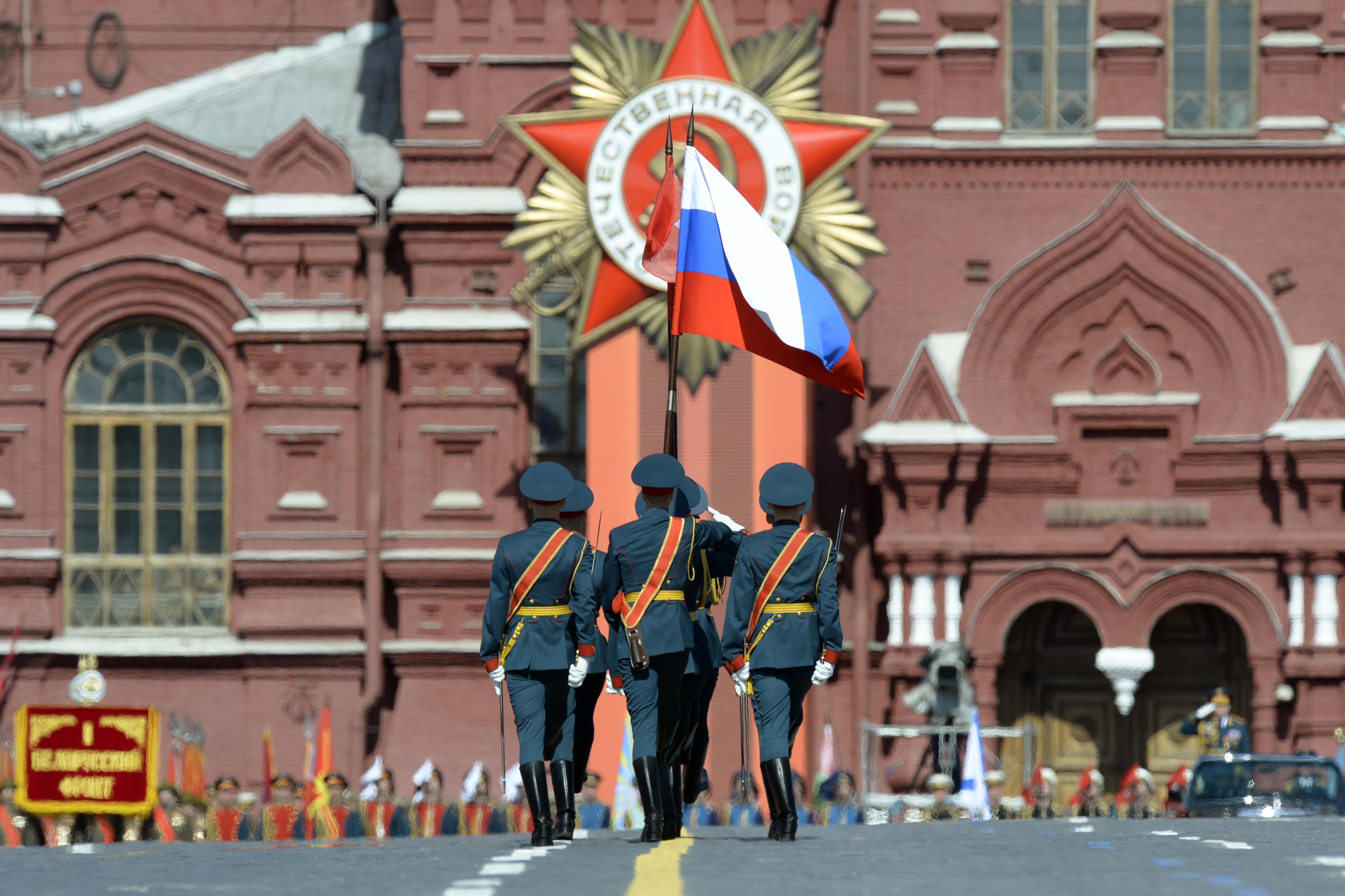 Ucraina, 007 Gb: "In Russia torna addestramento militare in scuole"