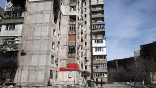 Ucraina, 007 Kiev: "Russia prepara messinscena con corpi civili Mariupol"