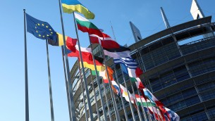 Ucraina, approvata risoluzione al Parlamento Europeo: Lega e M5S votano contro
