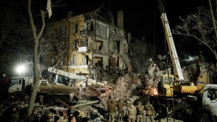 Ucraina, attacco russo nella notte a Nikopol