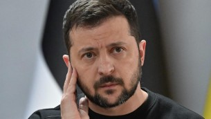 Ucraina, colloquio Xi-Zelensky: è il primo dall'invasione russa