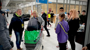 Ucraina, con la Fondazione An 49 profughi in viaggio verso Roma