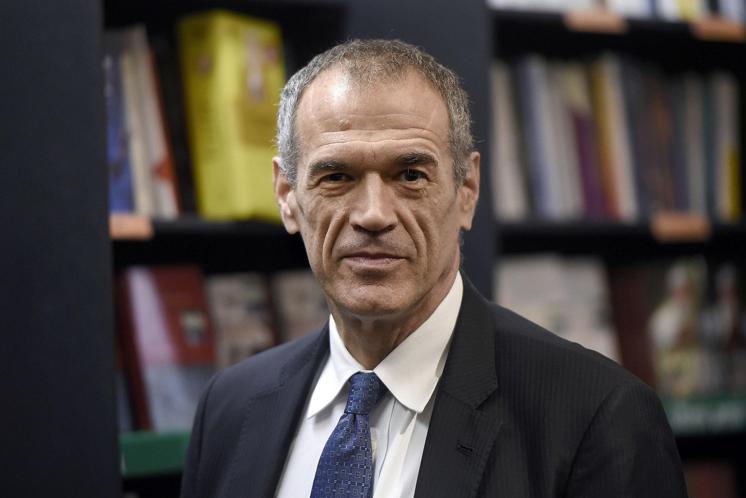 Ucraina, Cottarelli: "L'economia ha retto, le sanzioni alla Russia servono"