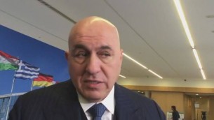 Ucraina, Crosetto: “Suicida forza di pace solo europea”