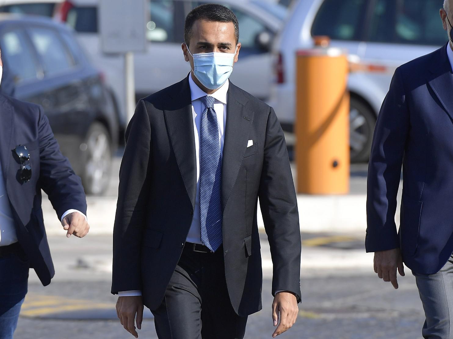 Ucraina, Di Maio: "Italia invierà esperti per verificare crimini di guerra"