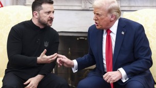 Ucraina frena sul piano di Trump, l'ira del tycoon: "Zelensky incendiario"