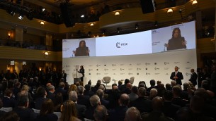 Ucraina, G7 conferma sostegno a Kiev: "Russia via da Zaporizhzhia"