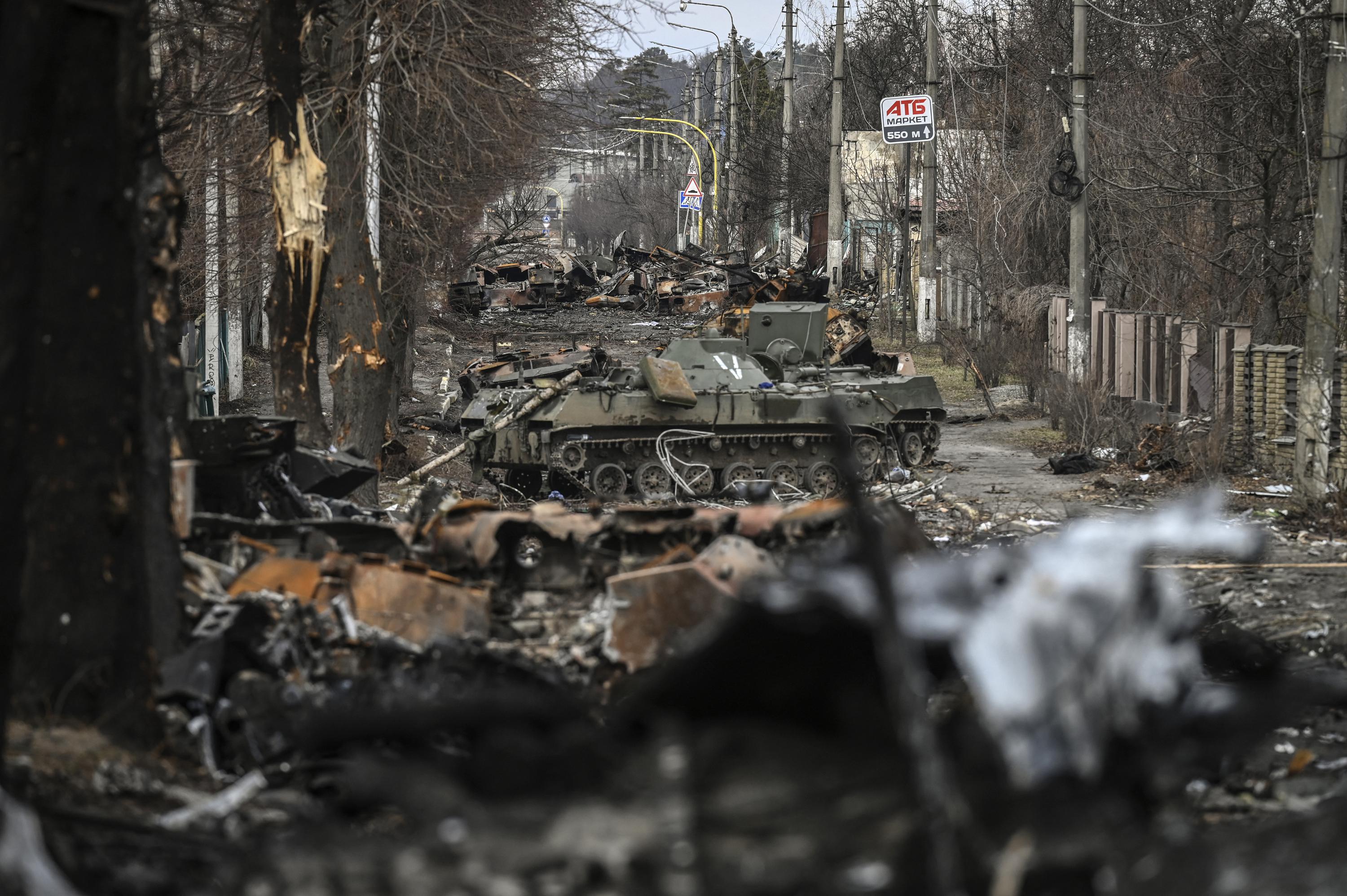 Ucraina, generale Bertolini: "Russia punta a Donbass? Non cambia strategia Putin"