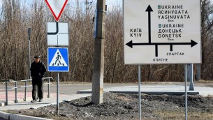 Ucraina in Nato se cede territori, Kiev: "Ipotesi ridicola"