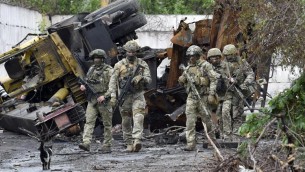Ucraina, "iniziata offensiva Russia nel Luhansk"