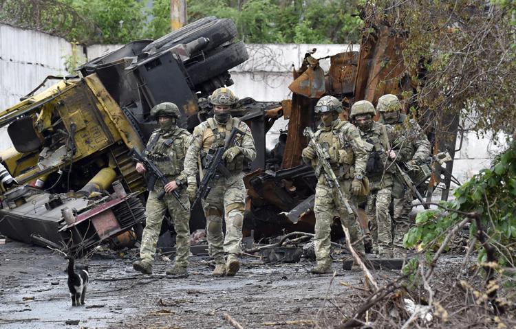 Ucraina, "iniziata offensiva Russia nel Luhansk"