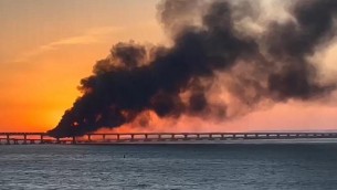 Ucraina, Kiev ammette attacco a ponte di Kerch che collega Russia e Crimea