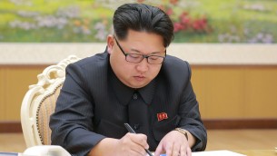 Ucraina, Kim Jong-un scrive a Putin: "Piena solidarietà e sostegno"