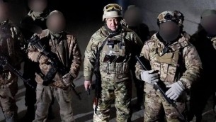 Ucraina, la guerra delle foto di Prigozhin a Soledar