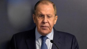 Ucraina, Lavrov: "Occidente vuole distruggere Russia come Hitler e Napoleone"