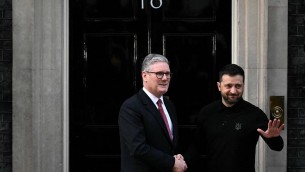 Ucraina, Londra vara 100 nuove sanzioni contro la Russia