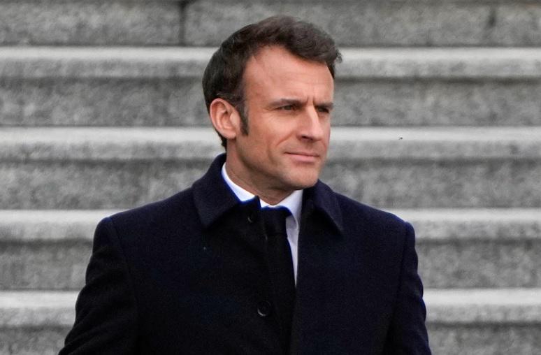 Ucraina, Macron: "Non è tempo di trattativa, ma la prepariamo"