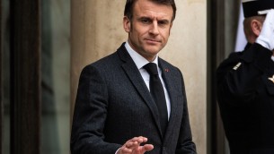 Ucraina, Macron non esclude invio truppe