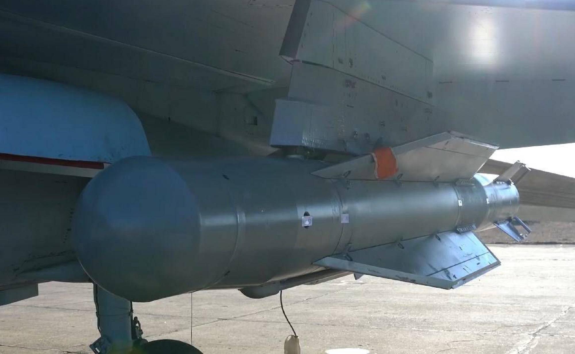 Ucraina, media: Russia lancia bomba da 1