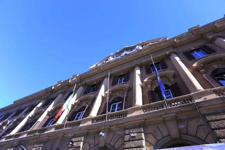 Ucraina, Mef: "Guerra e rincaro energia pesa su economia Italia"