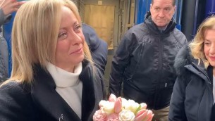Ucraina, Meloni a Kiev: "Qui per ribadire posizione governo italiano" - Video