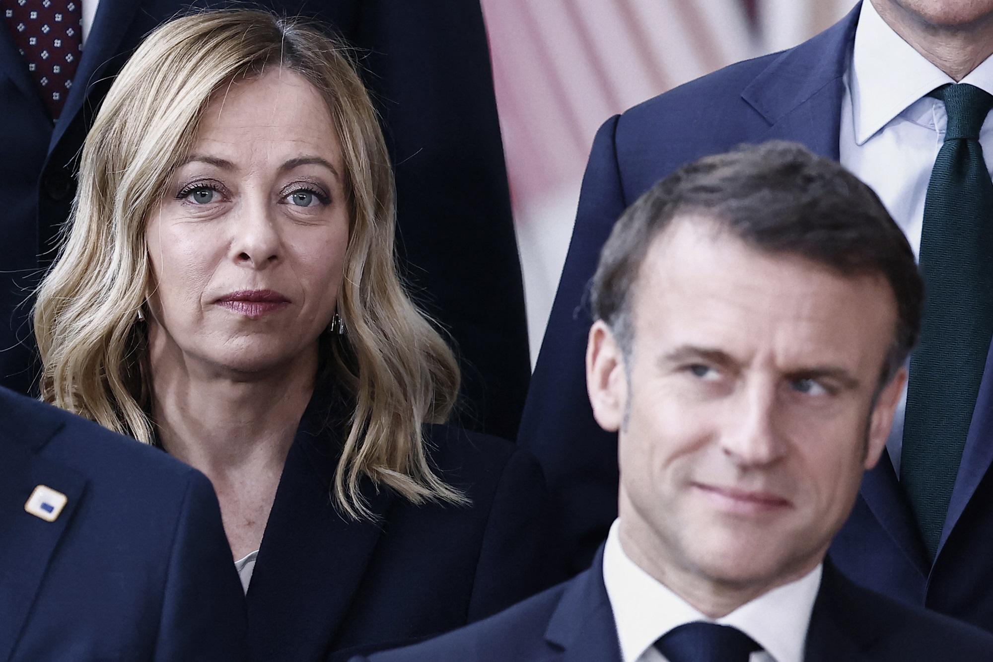 Ucraina, Meloni vede Macron: "Fondamentale unità Ue su sostegno a Kiev"