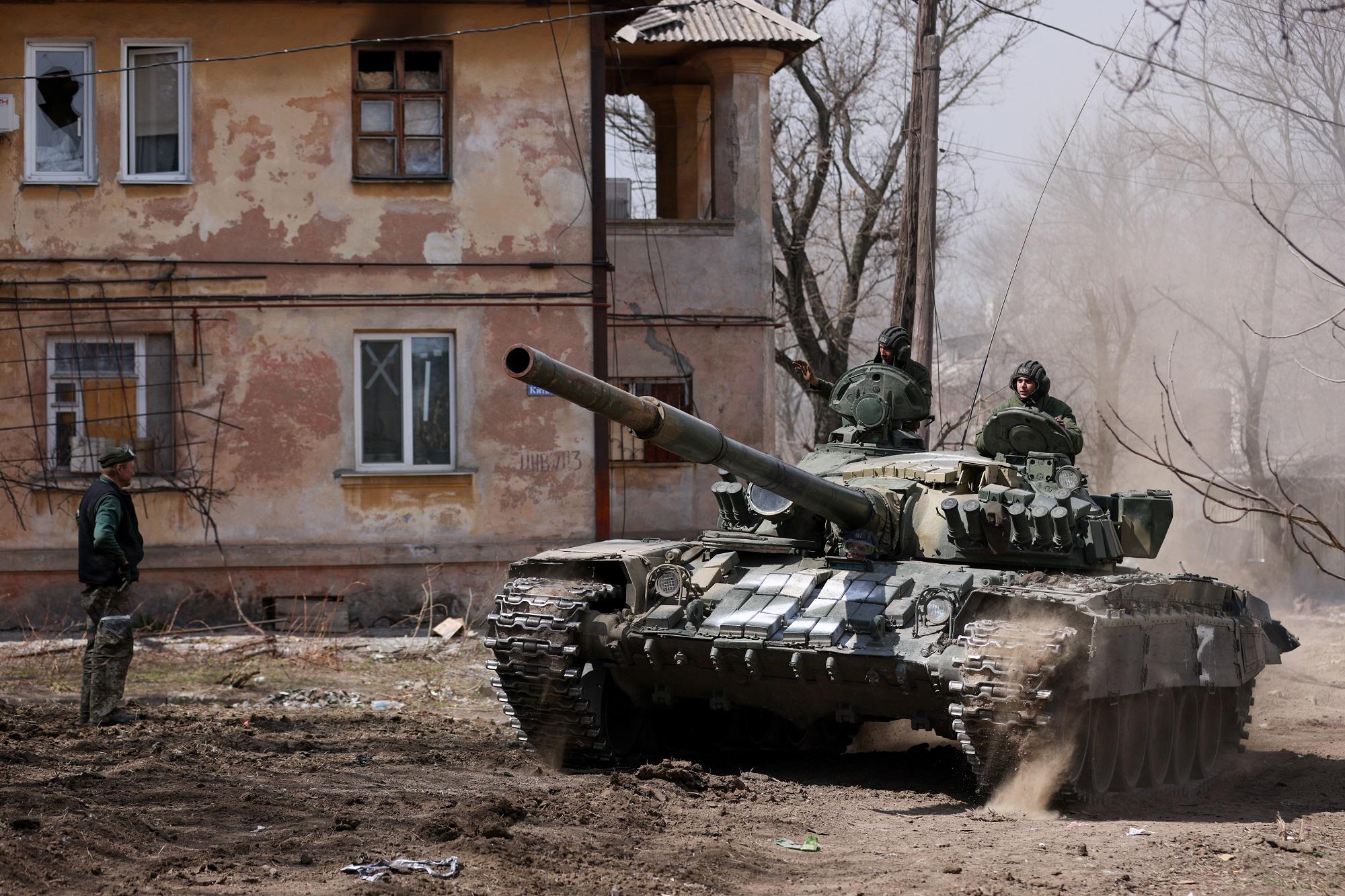 Ucraina, milizie filorusse: "A Mariupol nessun uso armi chimiche"